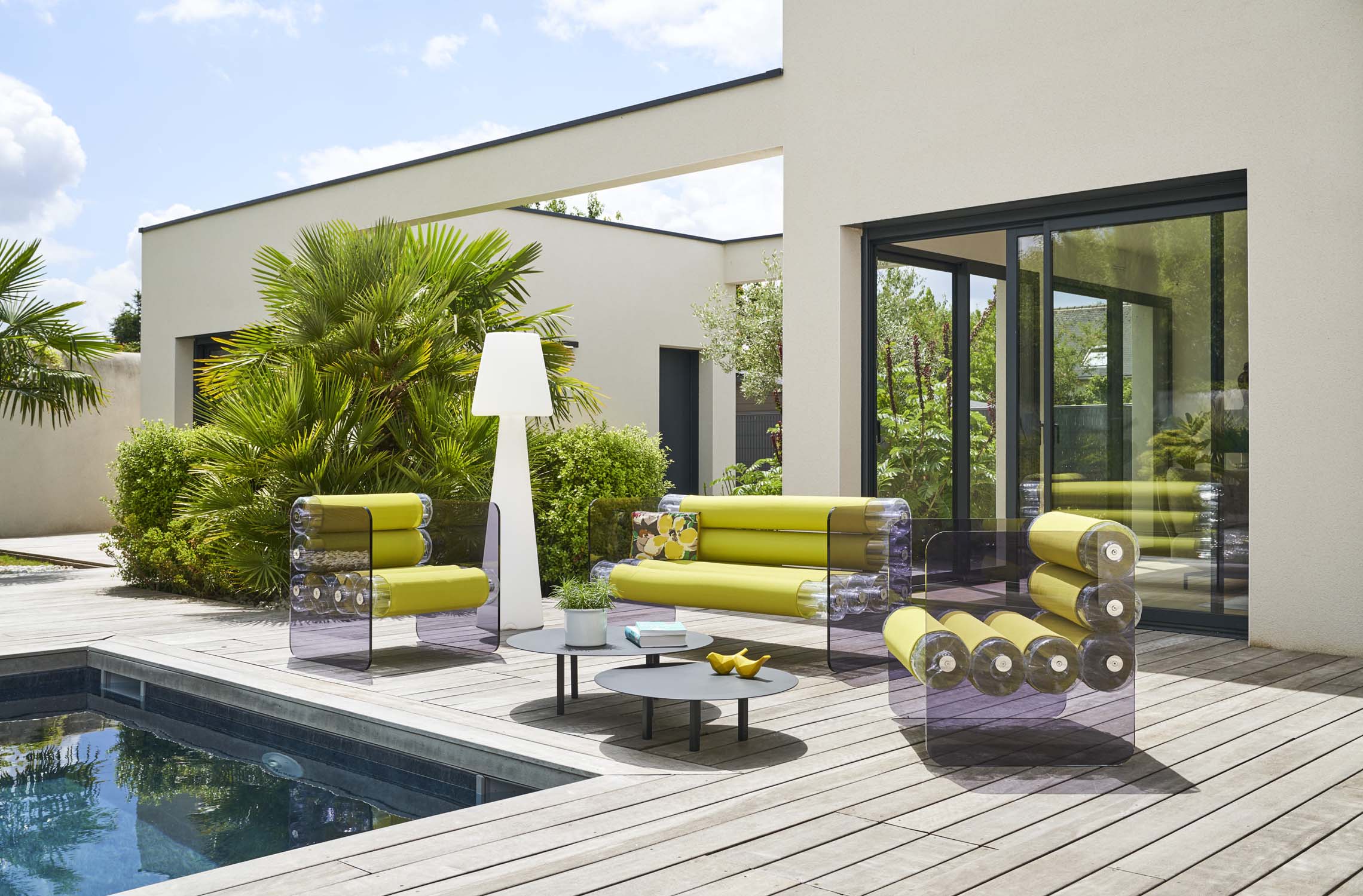 Inflatable and ecofriendly outdoor furniture MOJOW Exclusive collection