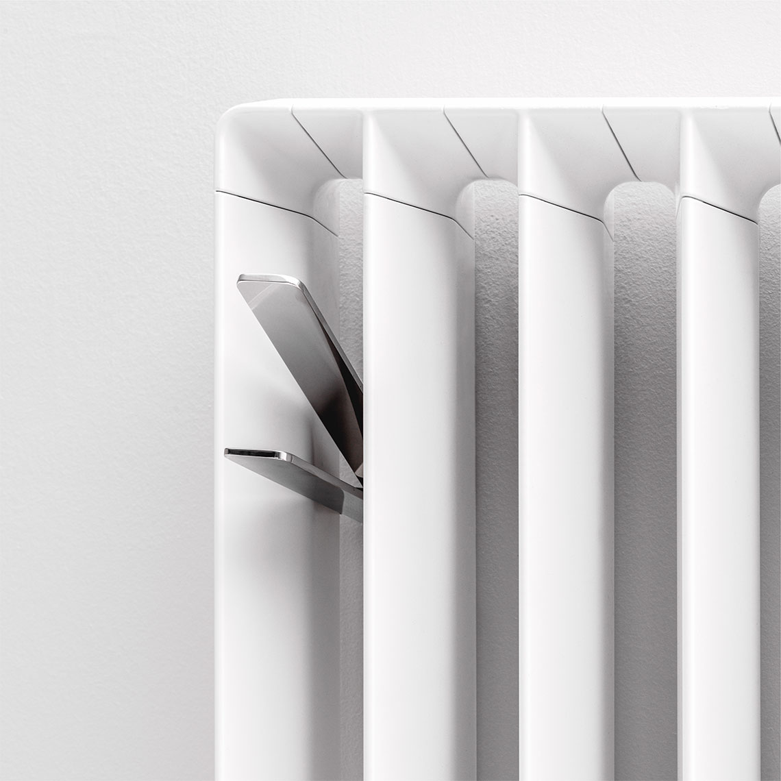 Rodolfo Dordoni for Antrax IT: the evolution of the cast iron radiator ...