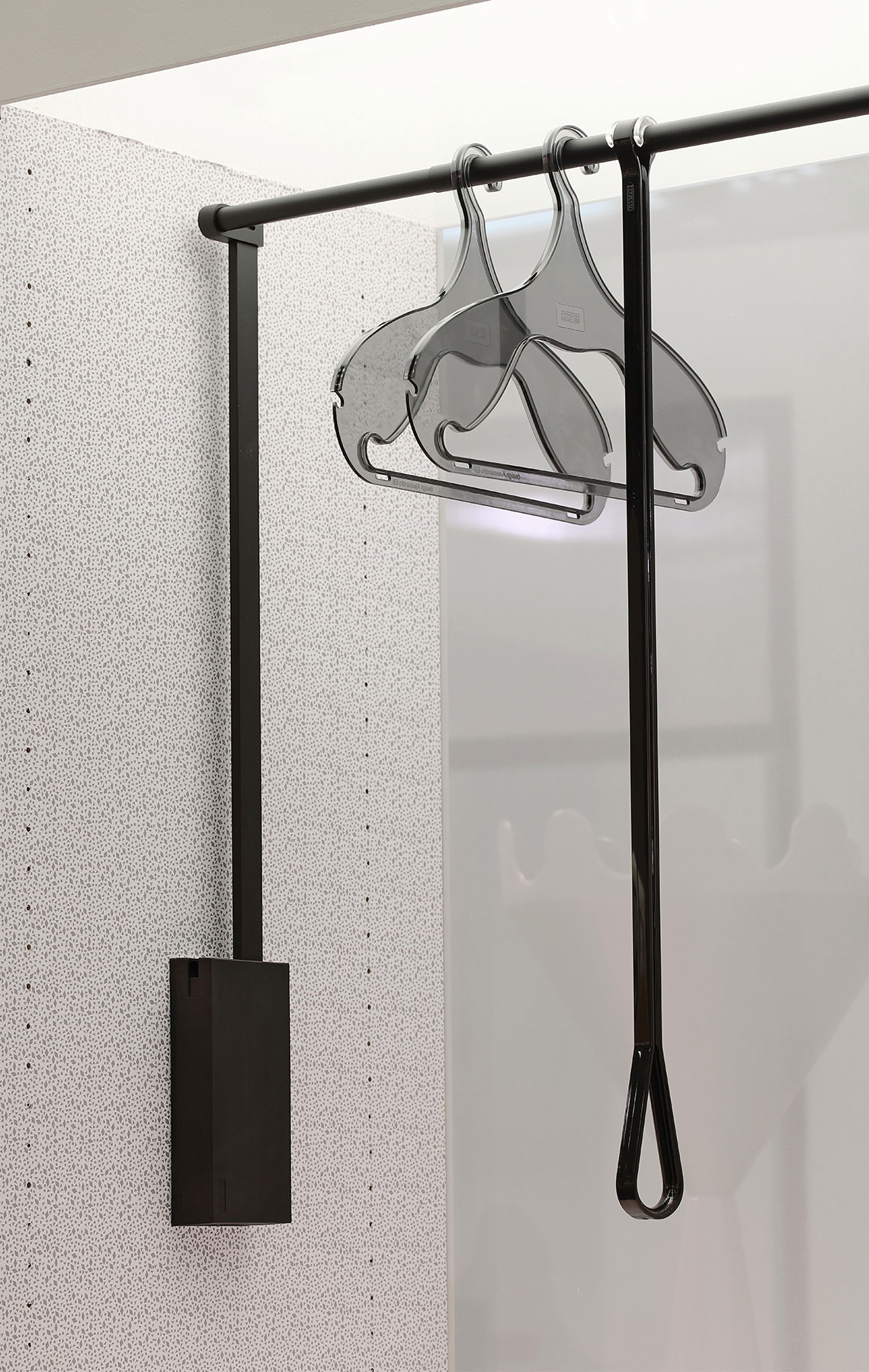 Wardrobe lift Servetto with soft closet mechanism